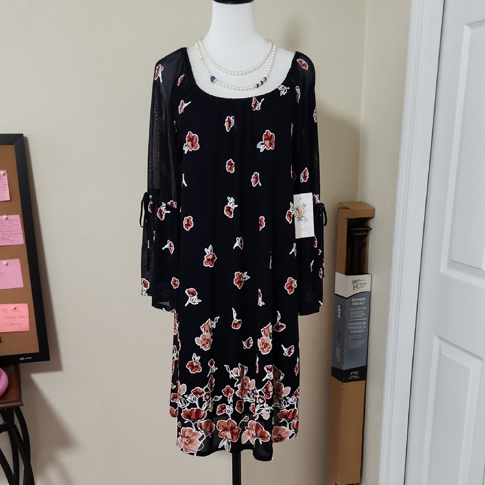Siren Lily Black and Red Floral Long Sleeve Dress